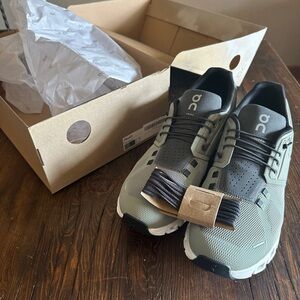 On Men's Cloud 5 Sneakers, Kelp/Shadow, 11.5